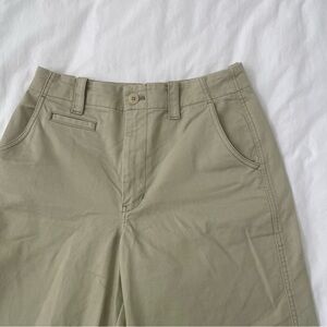 Madewell Relaxed Chino Pants in Pale Lichen Green